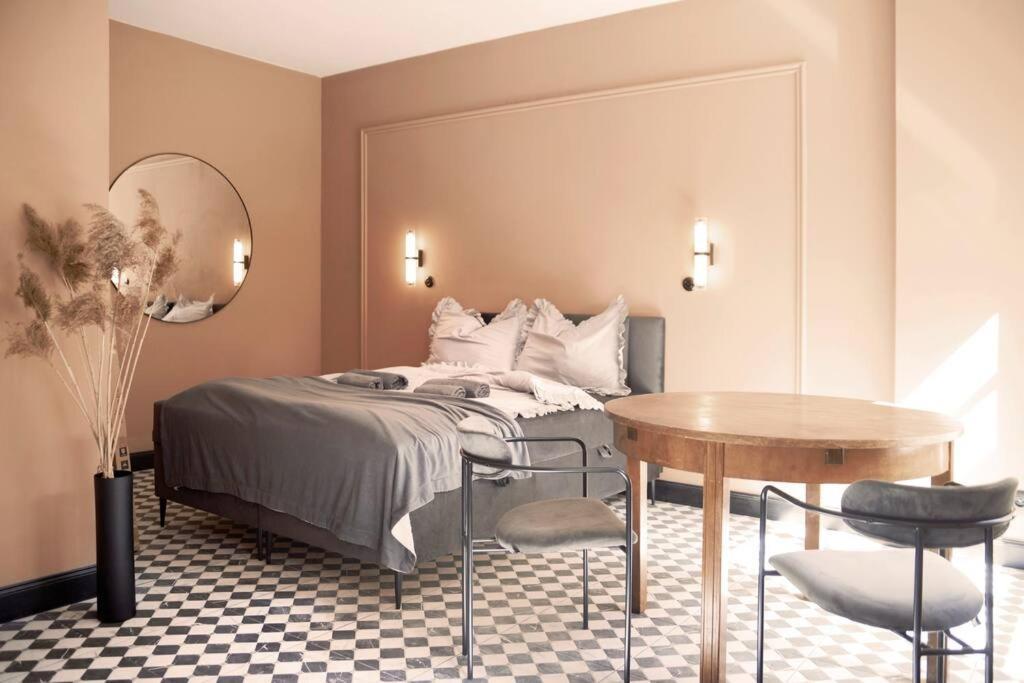 Elegant Apartment In The City Center Wrocław Extérieur photo